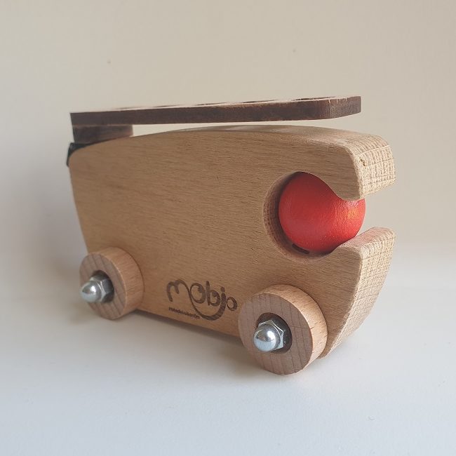 20230404_131035 Acheter des jouets en bois durables a Nantes